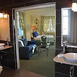 Chateau Le Clos Hotel 4*