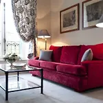 Chateau Le Clos Hotel 4*