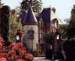 Chateau Le Clos Hotel