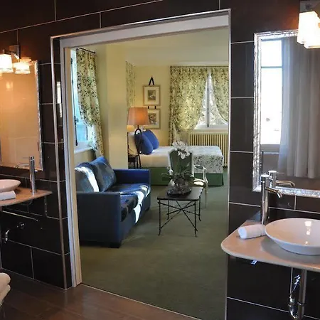 Chateau Le Clos Hotel 4*