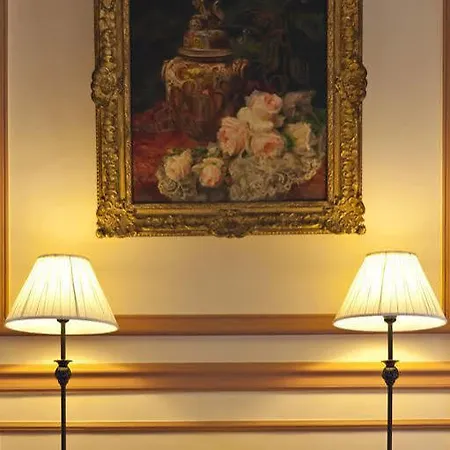 Chateau Le Clos Hotel 4*